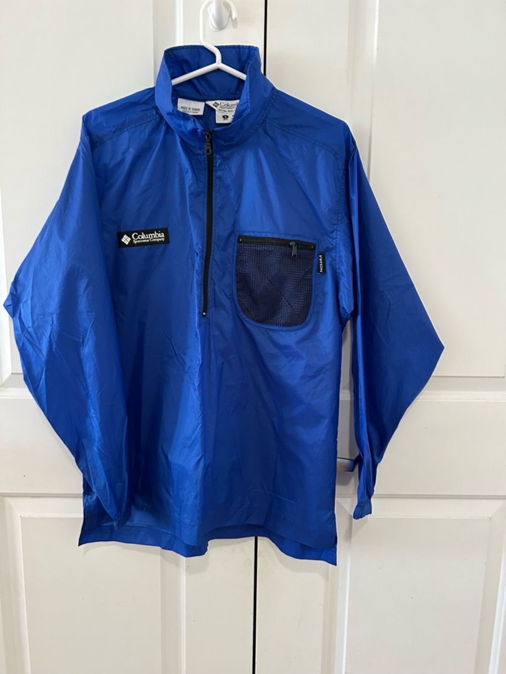 Columbia Royal Blue Windbreaker Pullover with Chest Pocket